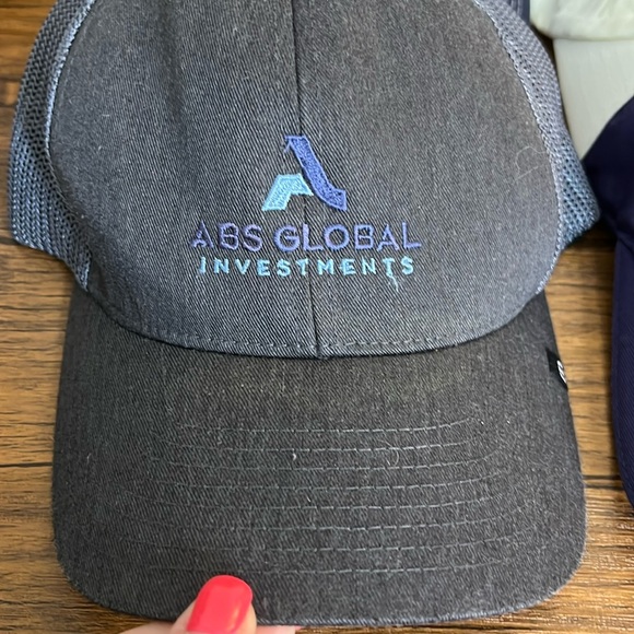 Lot of 15- New and Gently Used Golf Hats- OS - Picture 3 of 15